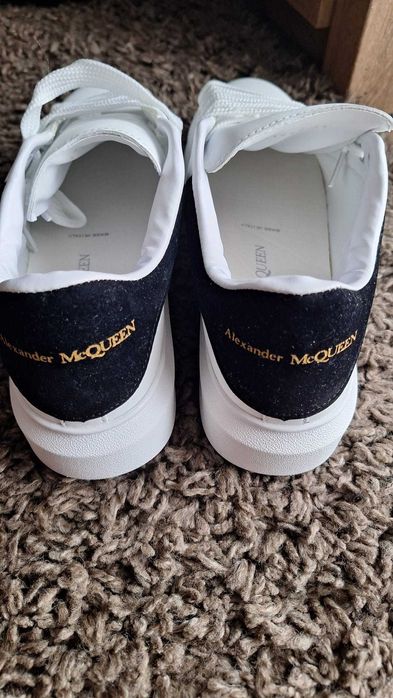 Alexander McQueen Velvet Black 44