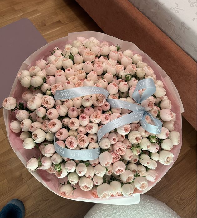 Букет цветов очень большой