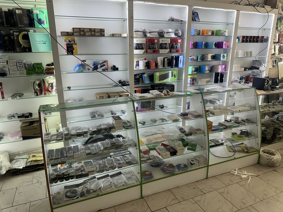 Срочно витриналар сотилади! Янгидек! Vitrina magazin uchun!