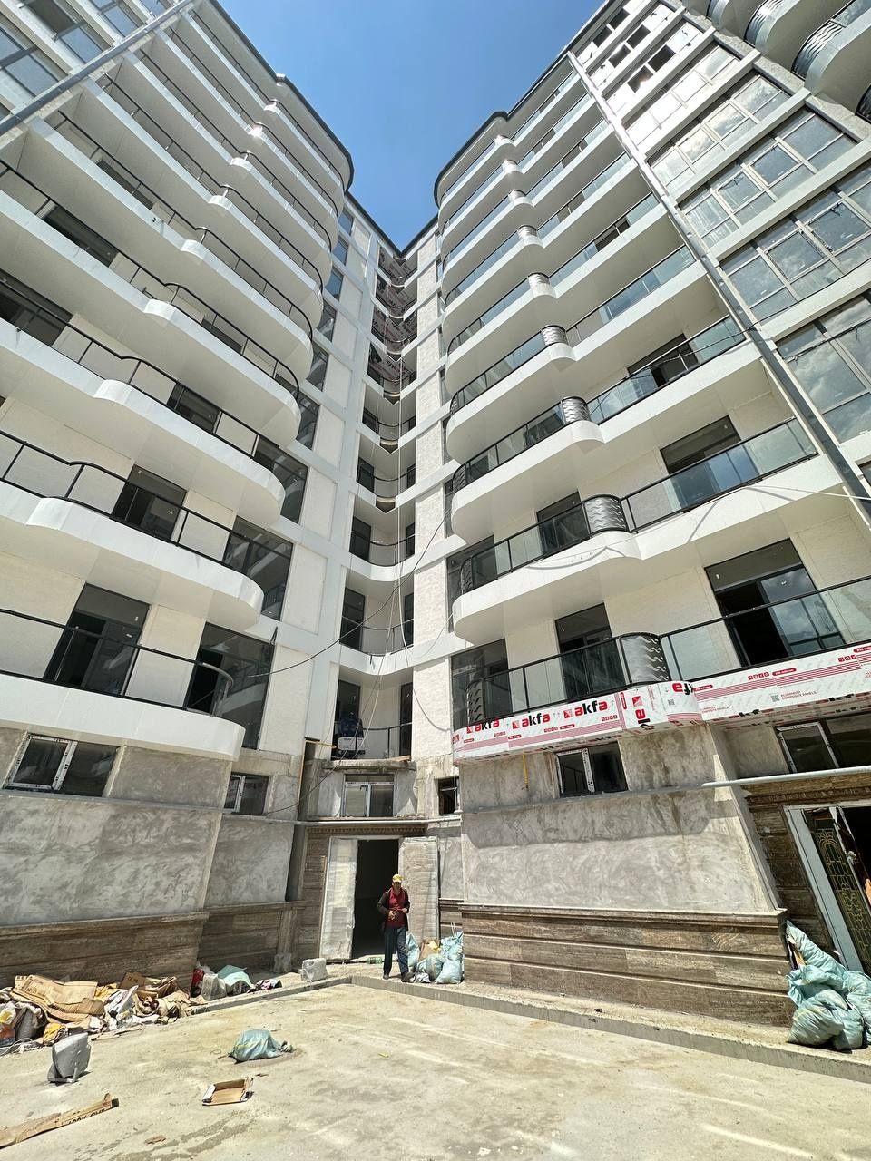 Срочно продаётся 2 комнатная квартира на ЖК Шахриабад, СамПИ инс.