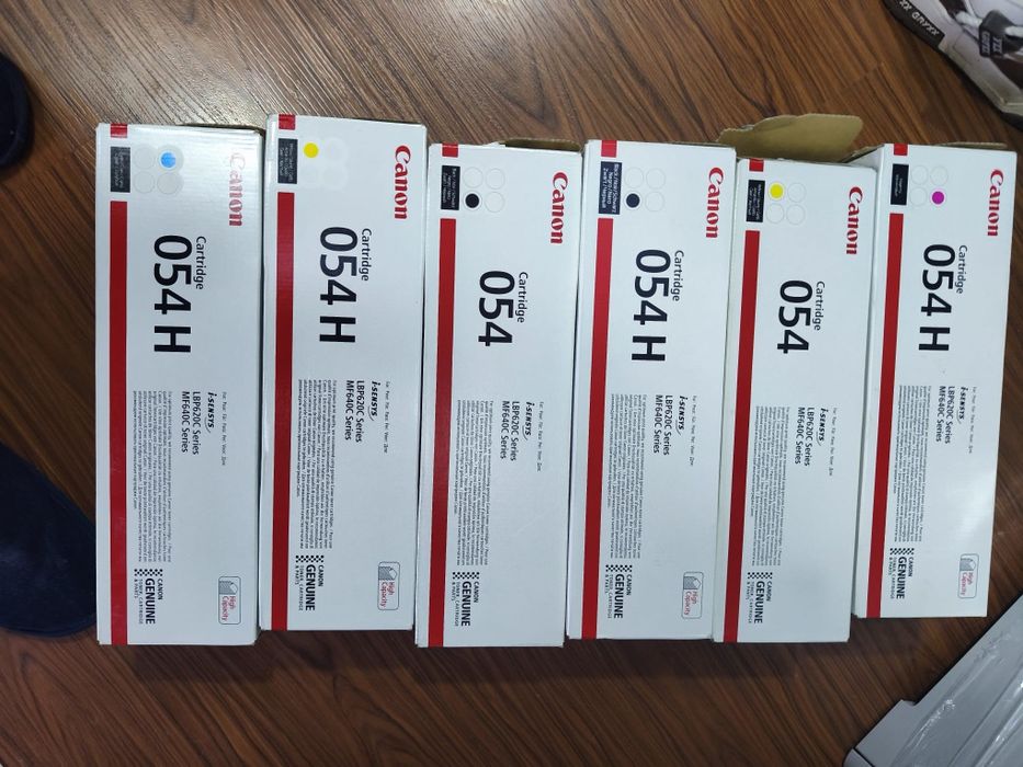 Tonere color oem goale fara refil