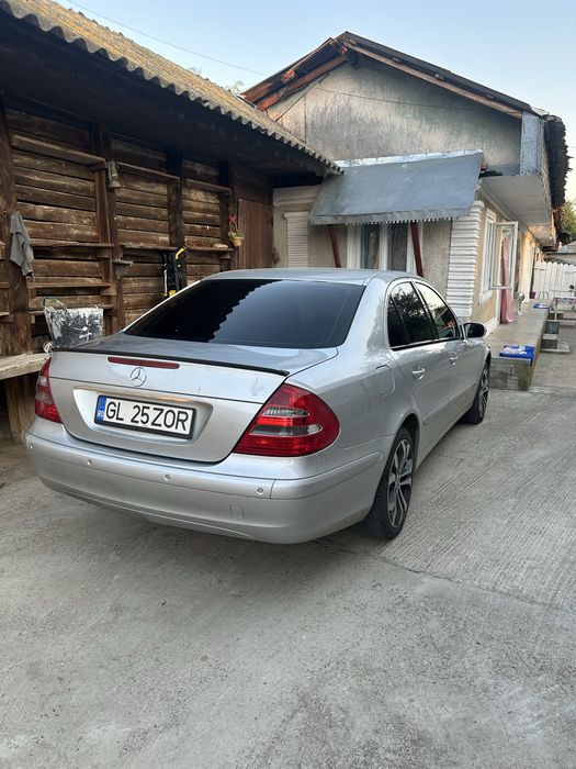 Mercedes E Class w211