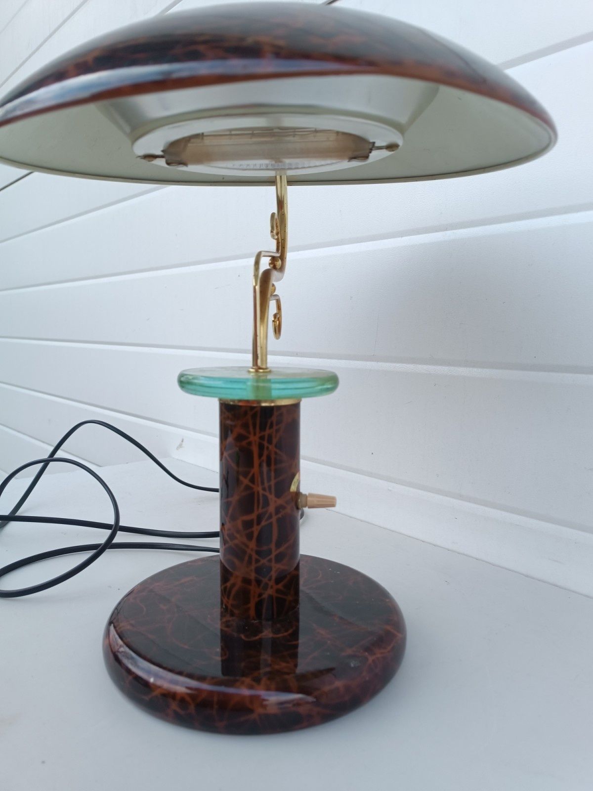Винтидж Банкерска настолна лампа. Мрамор и стъкло.Внос Холандия