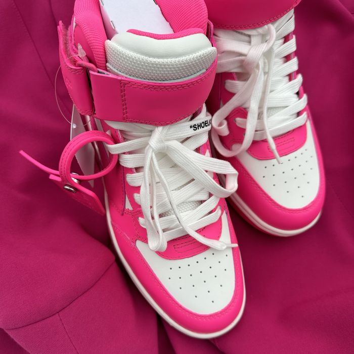 Off-White Out Of Office White Fuchsia Roz
