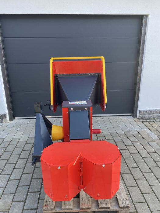 Tocator crengi dupa Tractor T90 PRO - Transport Gratuit