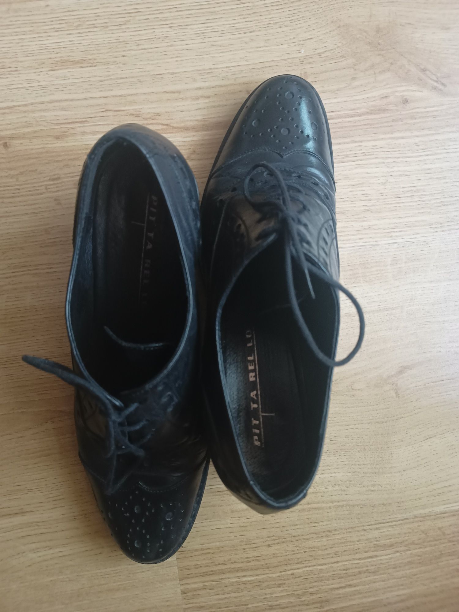 Черни Кожени Обувки Pitarello