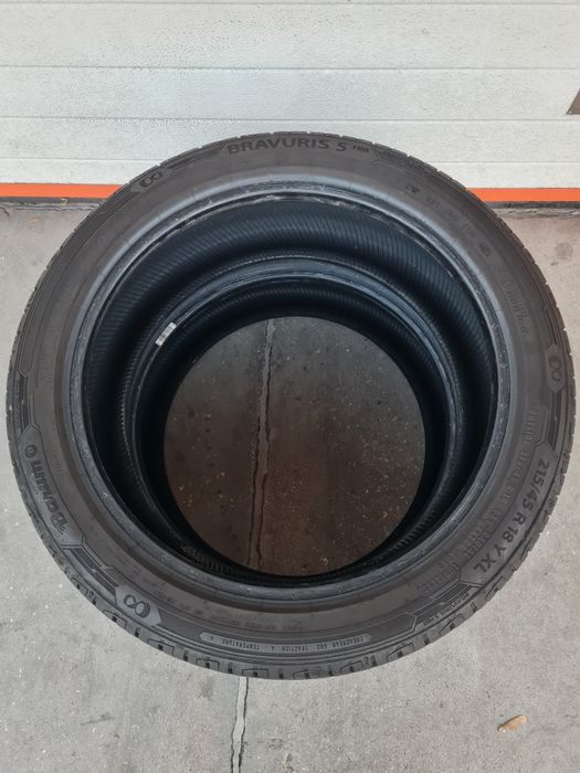 Летни гуми 2 броя BARUM Bravuris5 215 45 R18 дот 4421