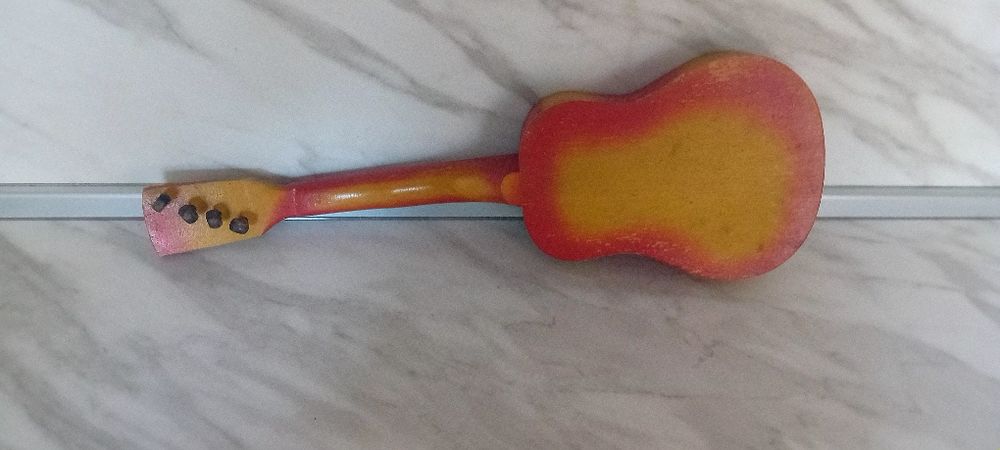 Декоративни предмети от соца.