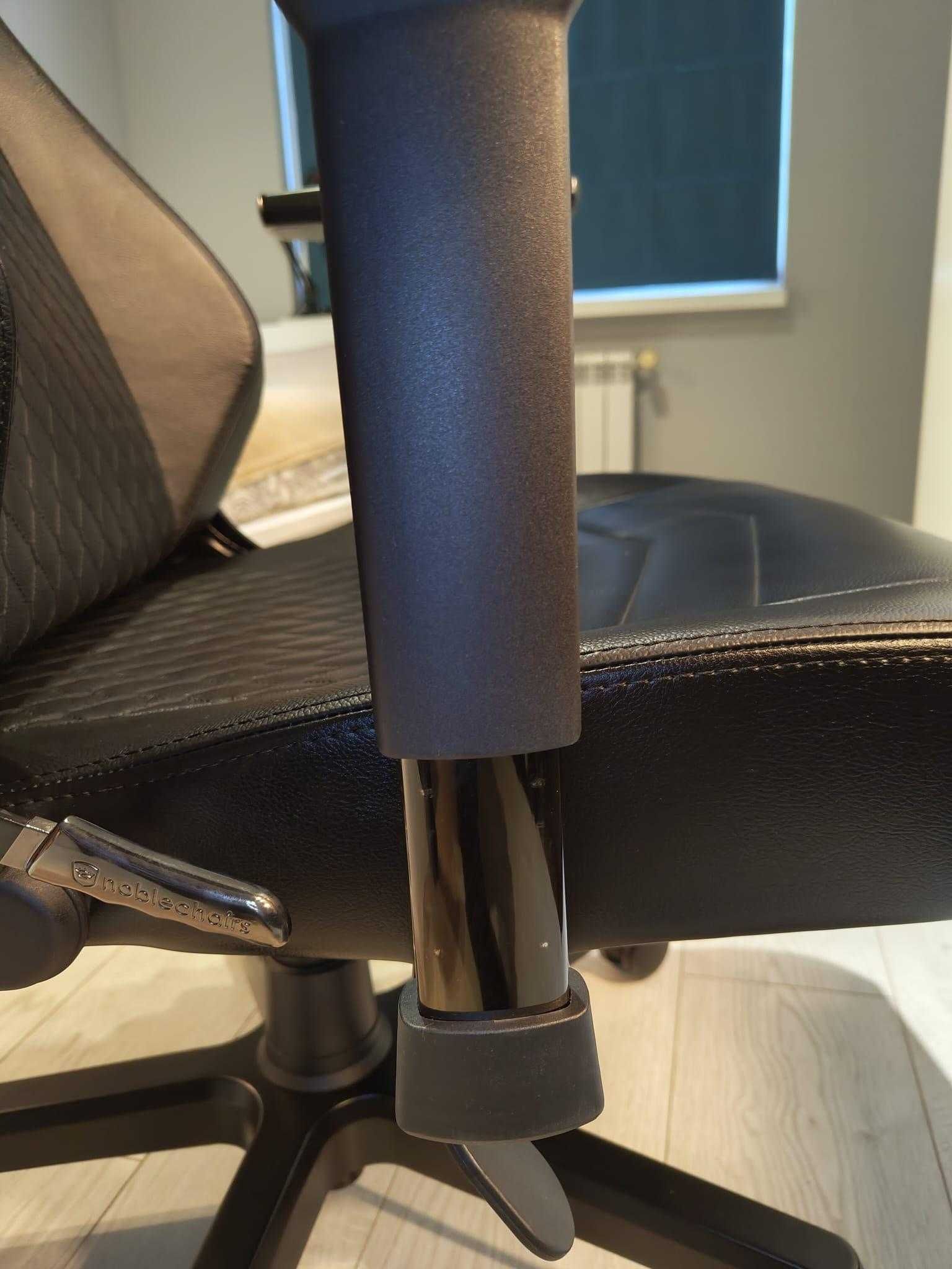 Стол Noblechairs - HERO, естествена кожа, черен