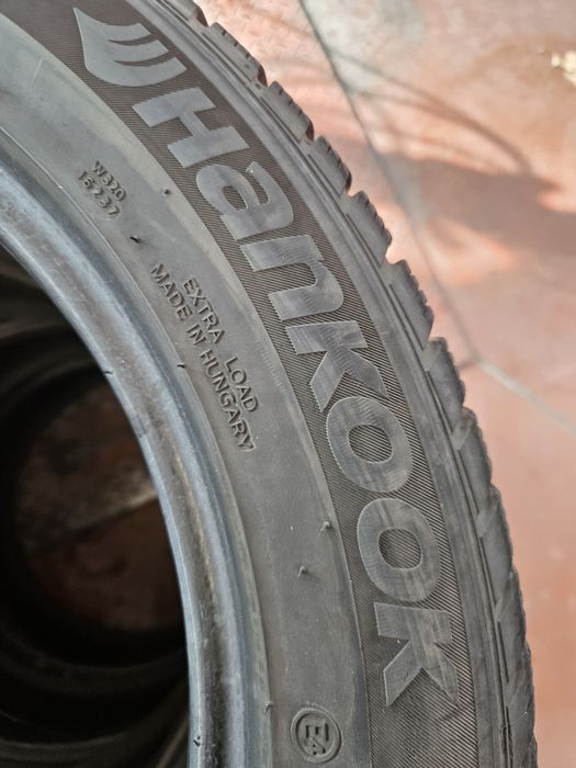 Гуми 215/55/17 дот20