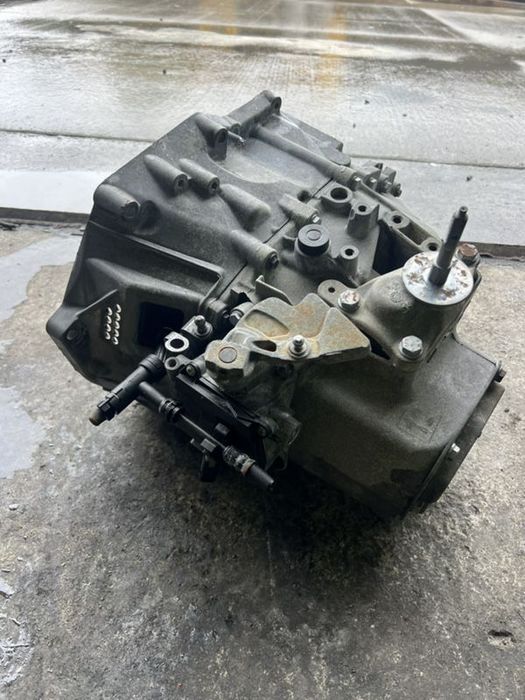 DEZMEMBREZ Piese Auto Peugeot 3008 Motor 1.6 HDI Diesel Euro 5 cutie de viteze manuala 6 trepte Fata bara completa capota aripa Far stanga dreapta trager radiator