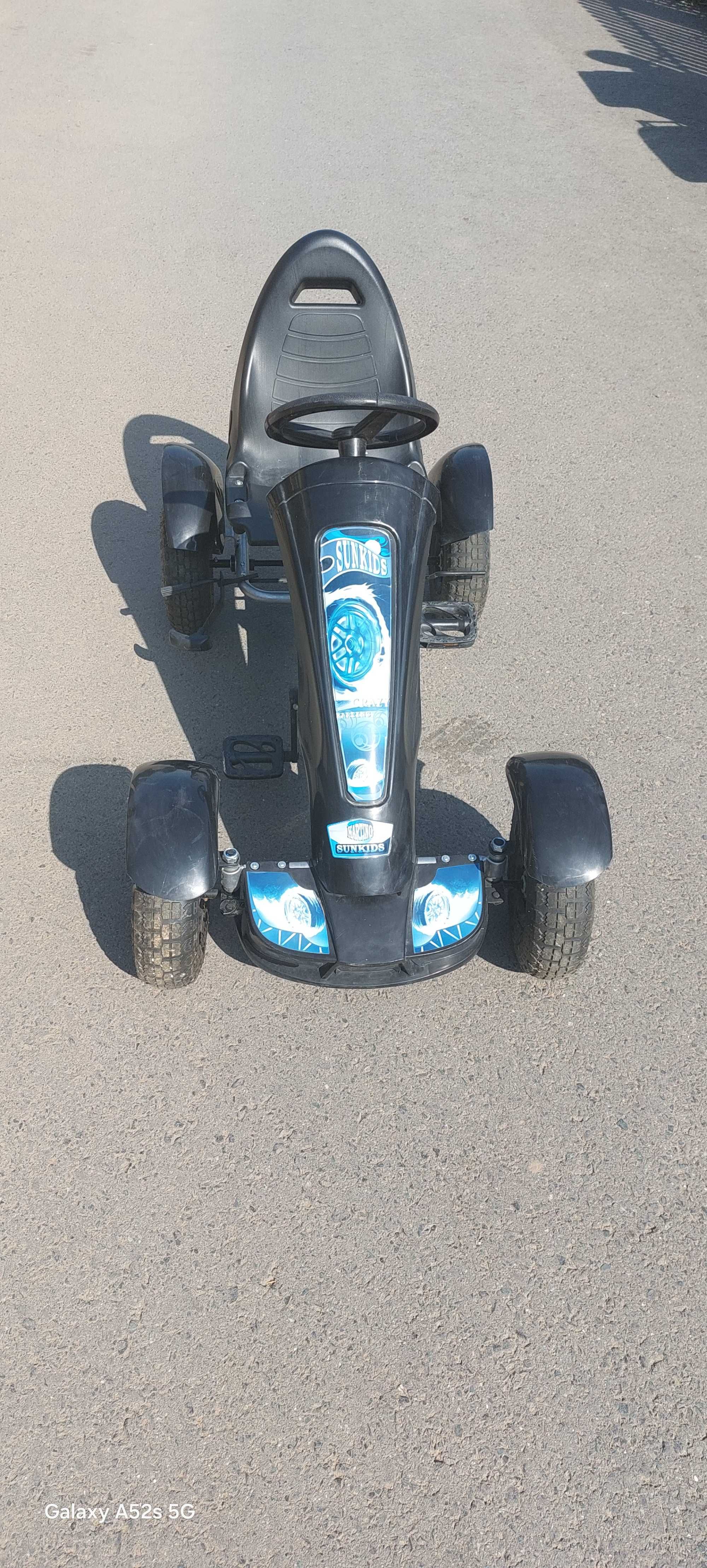 Kart copii cu pedale Kidscare F618 pentru copii 4 - 8 ani 50 kg