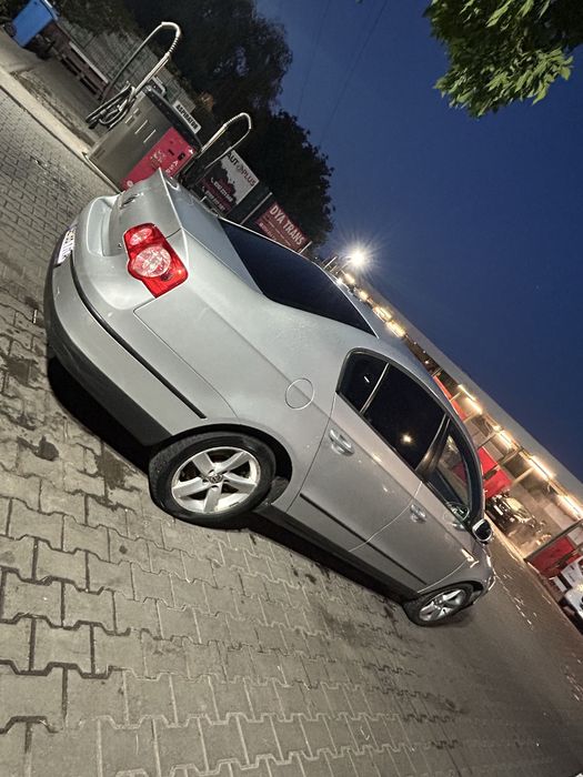 Vând Volkswagen Passat B6 !