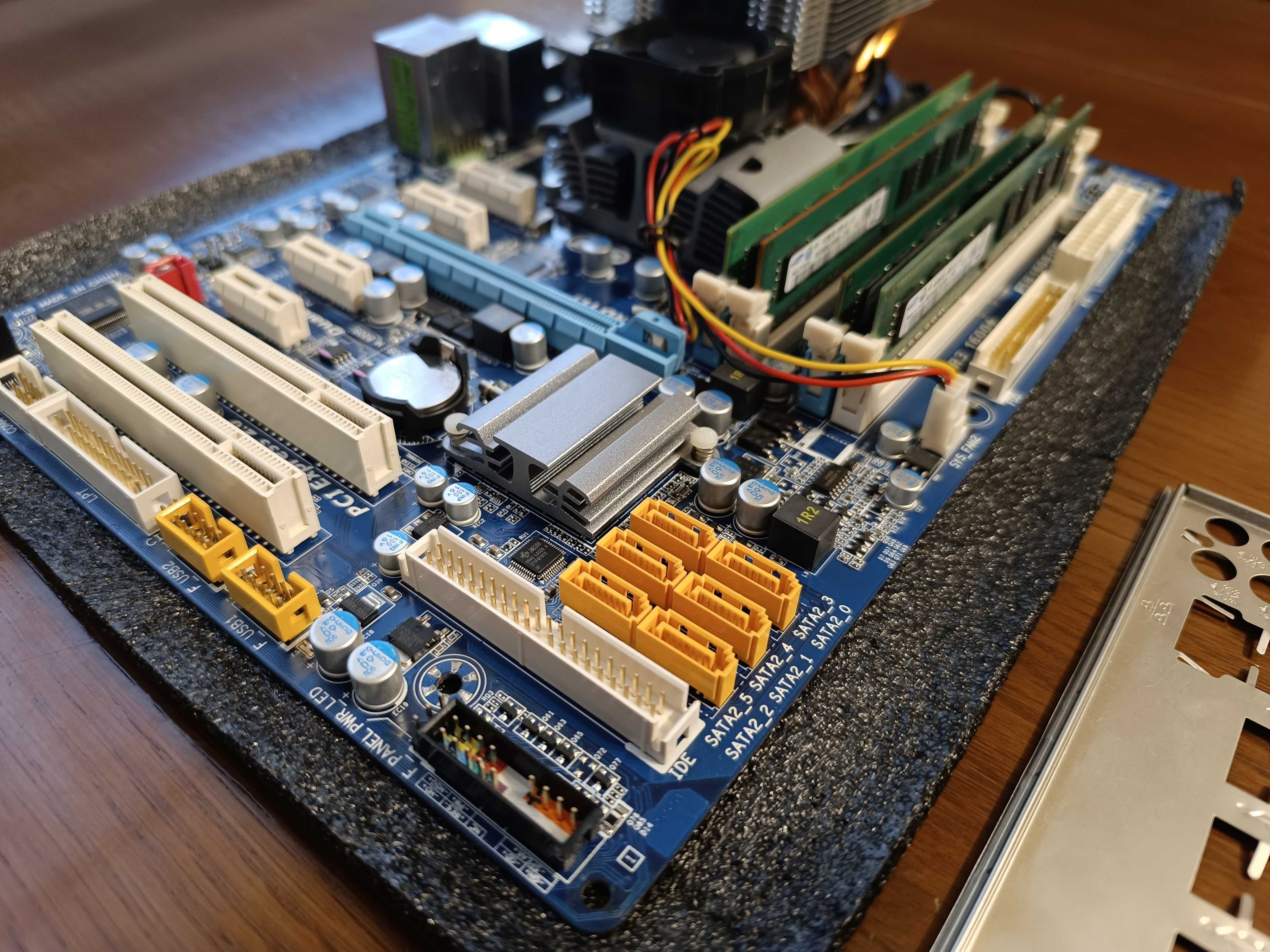 Комплект Материнская плата DDR3, XEON E5450, 16 GB (775 сокет)