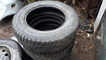 Зимние шипованные шины резина 215/65 Р16 3шт Nokian