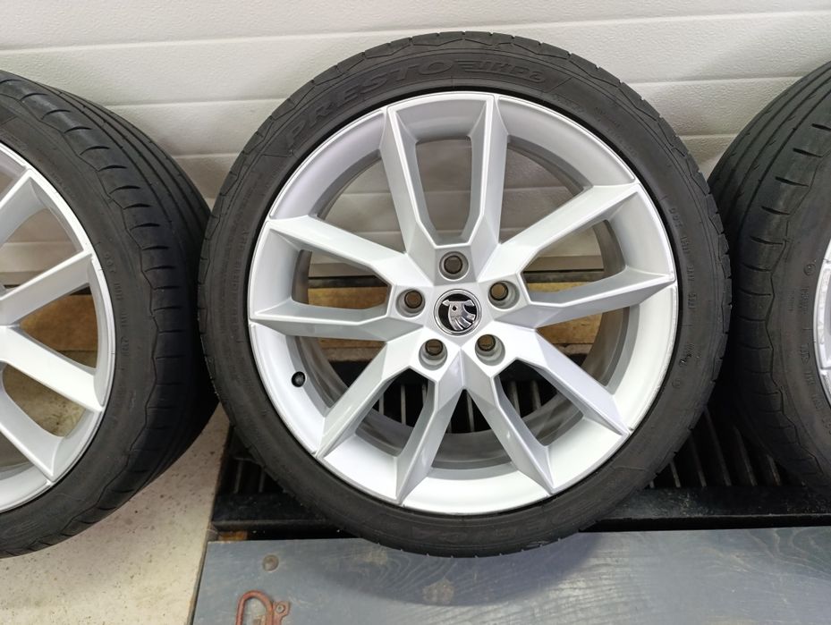 Джанти с гуми 18 5х112  Шкода Skoda