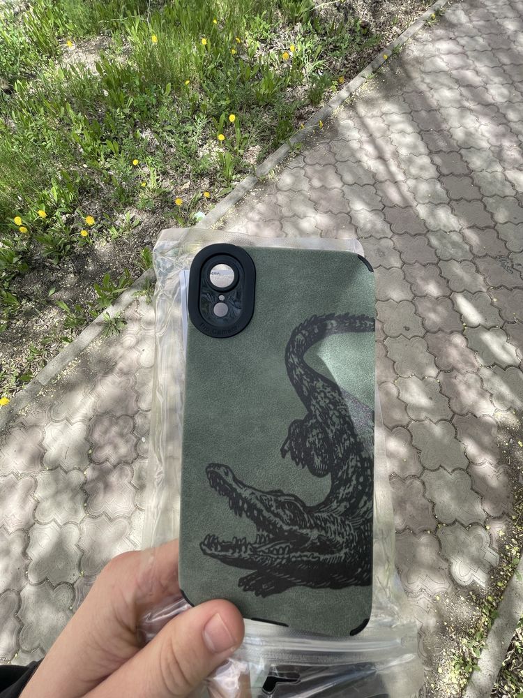 Продам чехол на IPhone XR