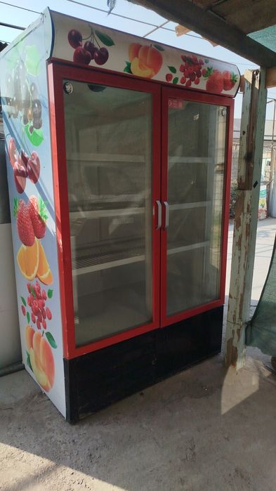 витрина холодильник vitrina