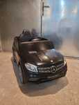 Mașinuță electrică Mercedes-Benz pentru copii – ca nouă
