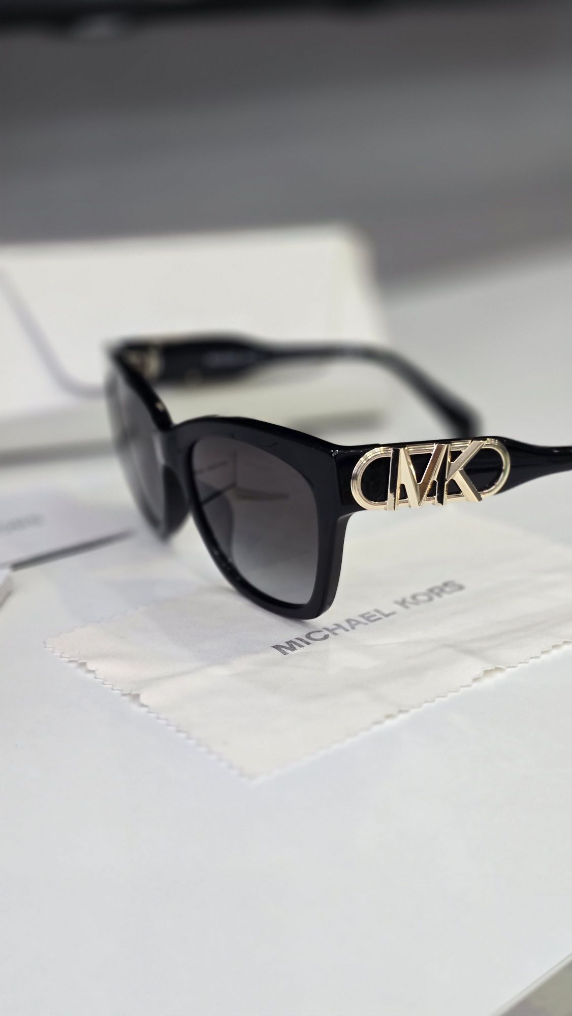 Слънчеви очила Michael Kors