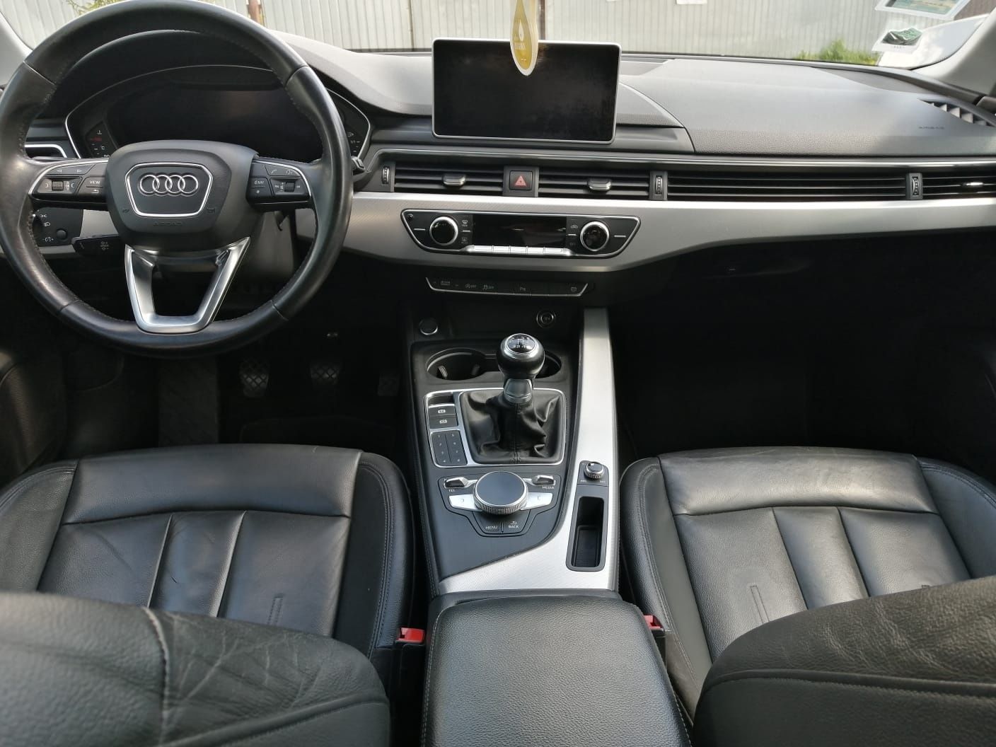 Vând Audi A4 B9 2015