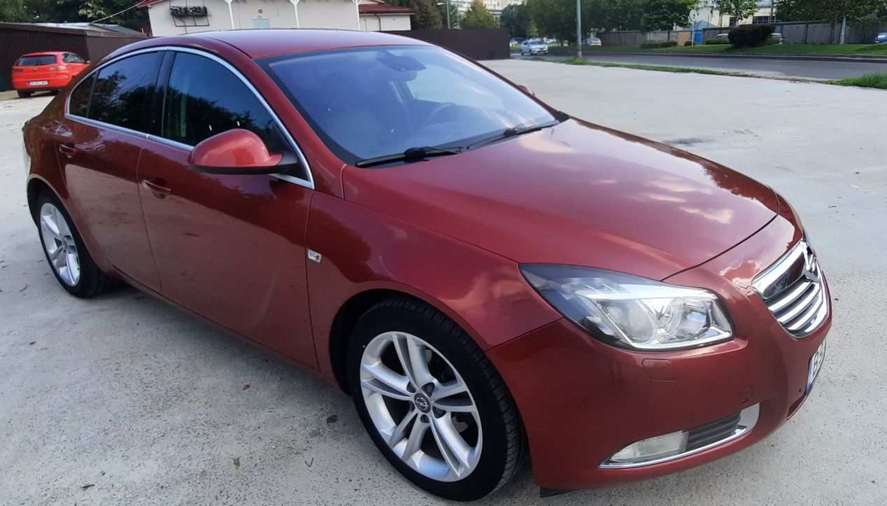 Opel Insignia 2011