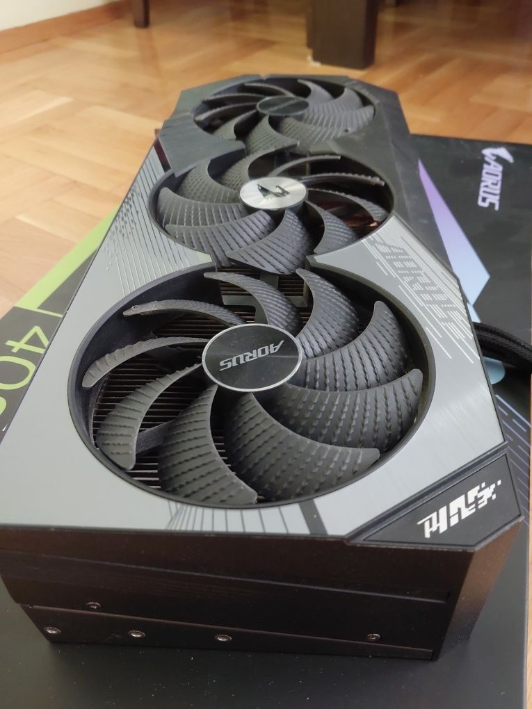 RTX 4080 16GB Gigabyte Aorus Master, Zotac Trinity