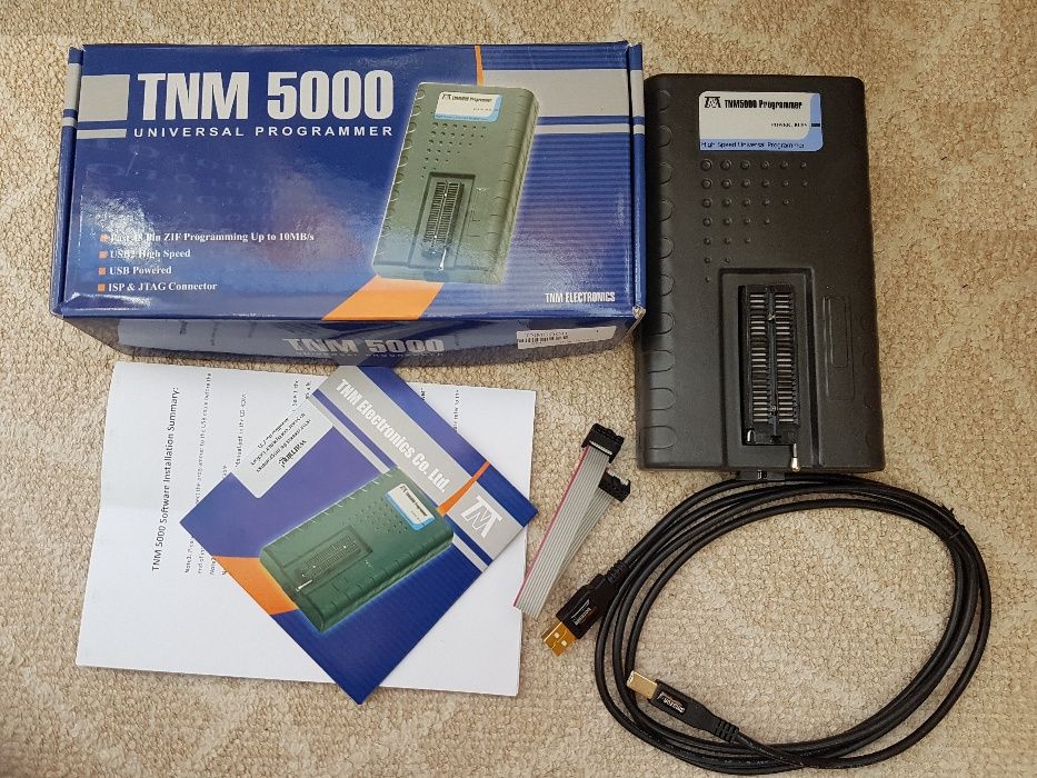 Programator universal TNM5000 USB Atmel EPROM + 15 adaptoare + IC Clip