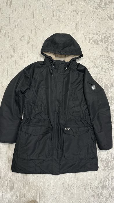 Продам куртку женскую