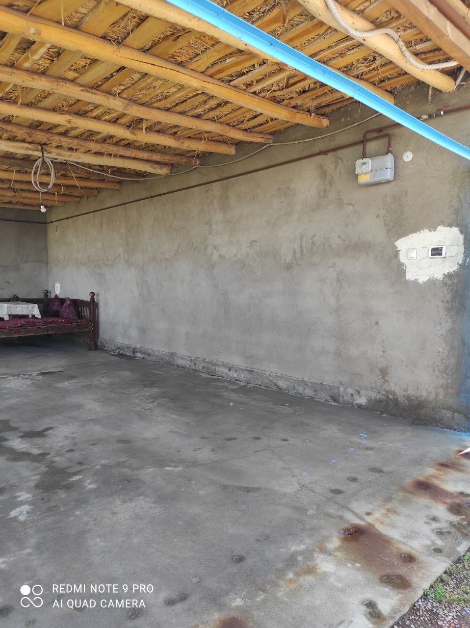 Hovli.Uy 12 sotix. Teplitsa 6 sotix Sotiladi (Akmal Ikromovda)