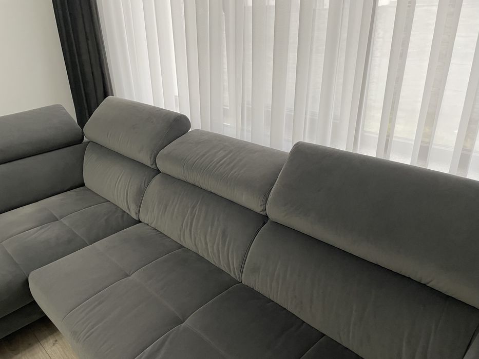 Canapea Moemax cu tetiere reglabile