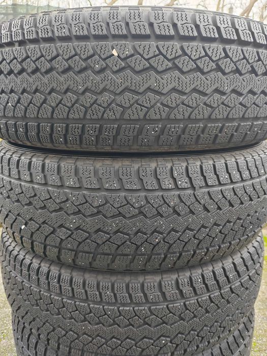 215/70/16 4бр.Yokohama Зимни гуми