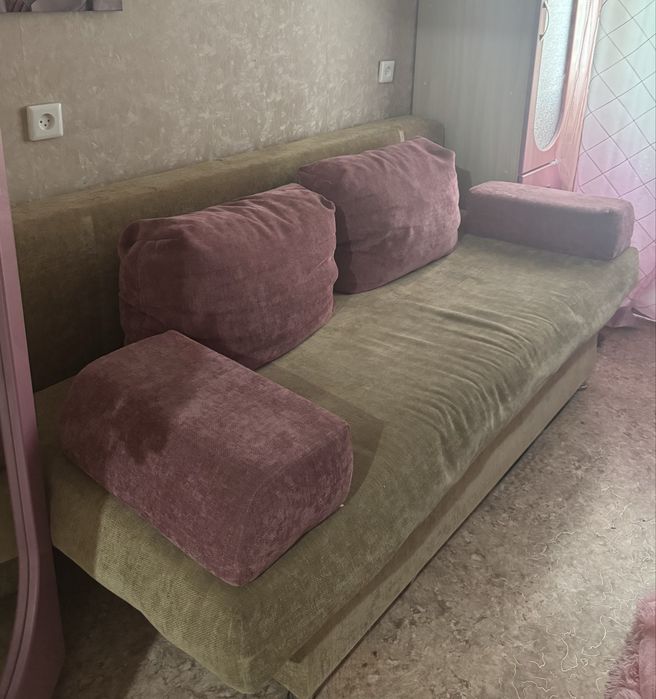 Продаю диван , длина -  190 см