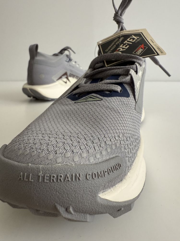 Nike Trail Goretx marimea 40,5 noi, originali