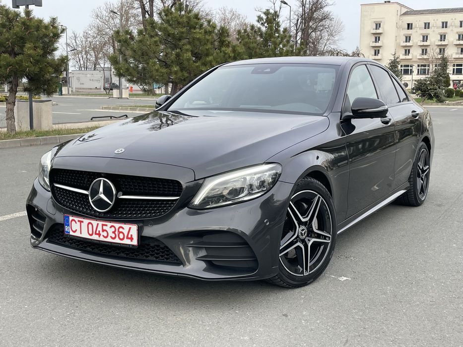 Mercedes-Benz C C220d AMG Line 194cp Automat, 360’, Digital