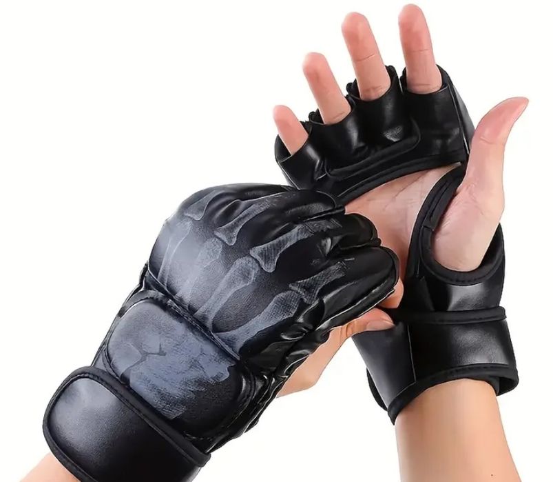 ММА ръкавици.