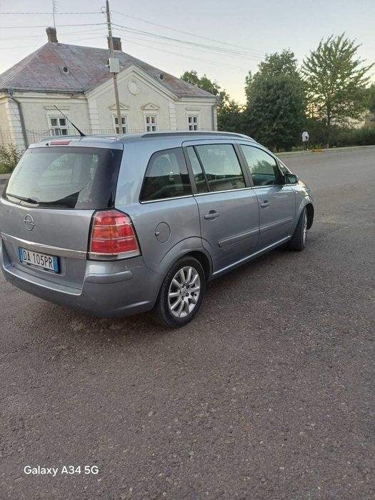 Opel Zafira 1.8 benzina, 2008,7 locuri,116000 km in crestere
