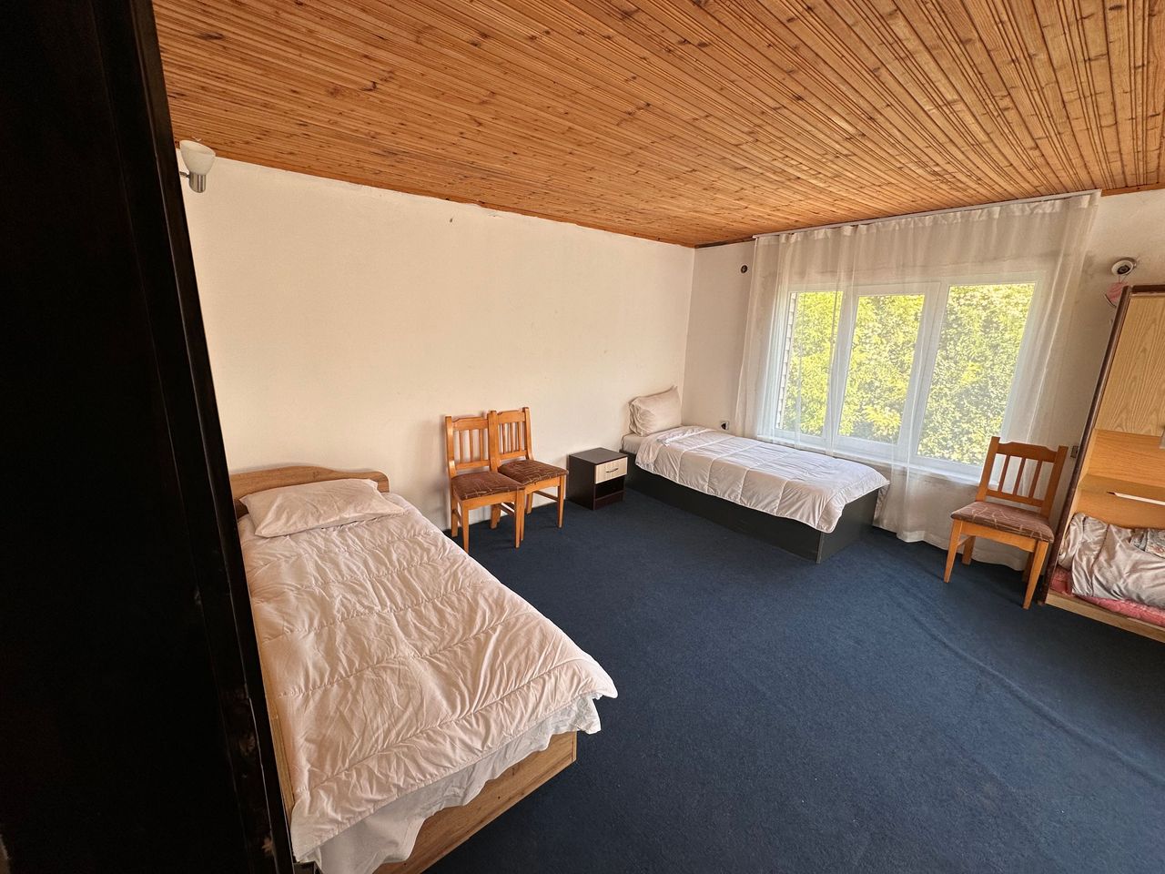 Дава се под наем Къща в Перник, Изток - 360 кв.м за 280.5 € - Снимка #8
