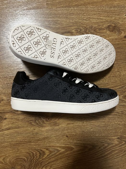 Vand teniși Guess marime 42