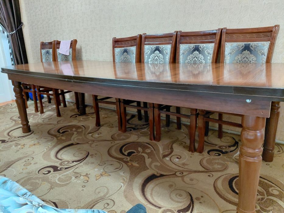 Стол раздвижной, без стульев