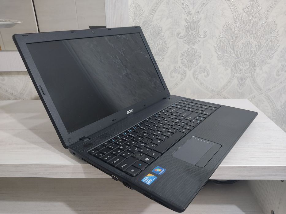 Продам ноутбук Acer.