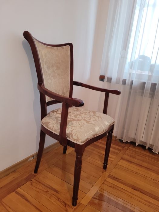 Продам стулья в отличном состоянии