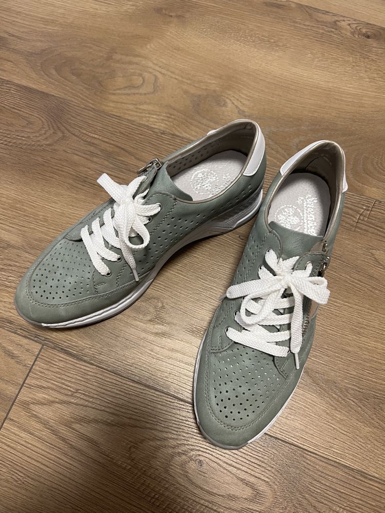 Sneakersi Rieker noi marime 41