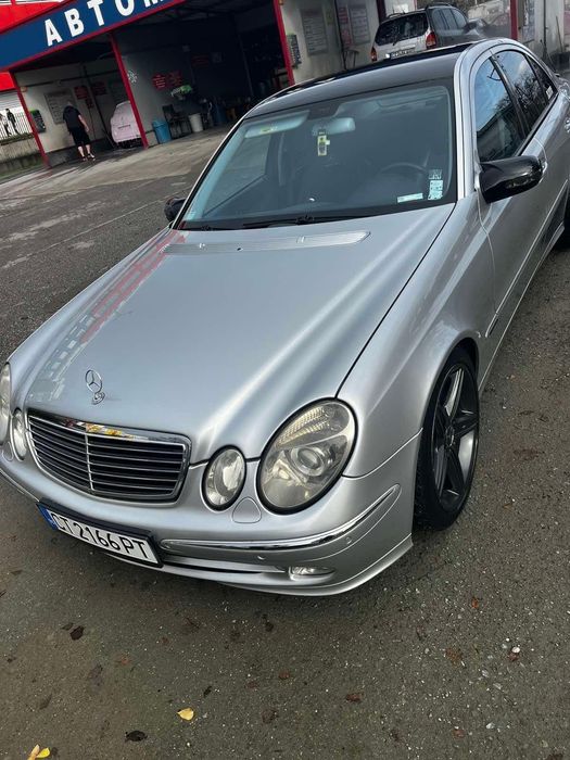 Mercedes-Benz E-Class W211 3.2 CDI Avantgarde