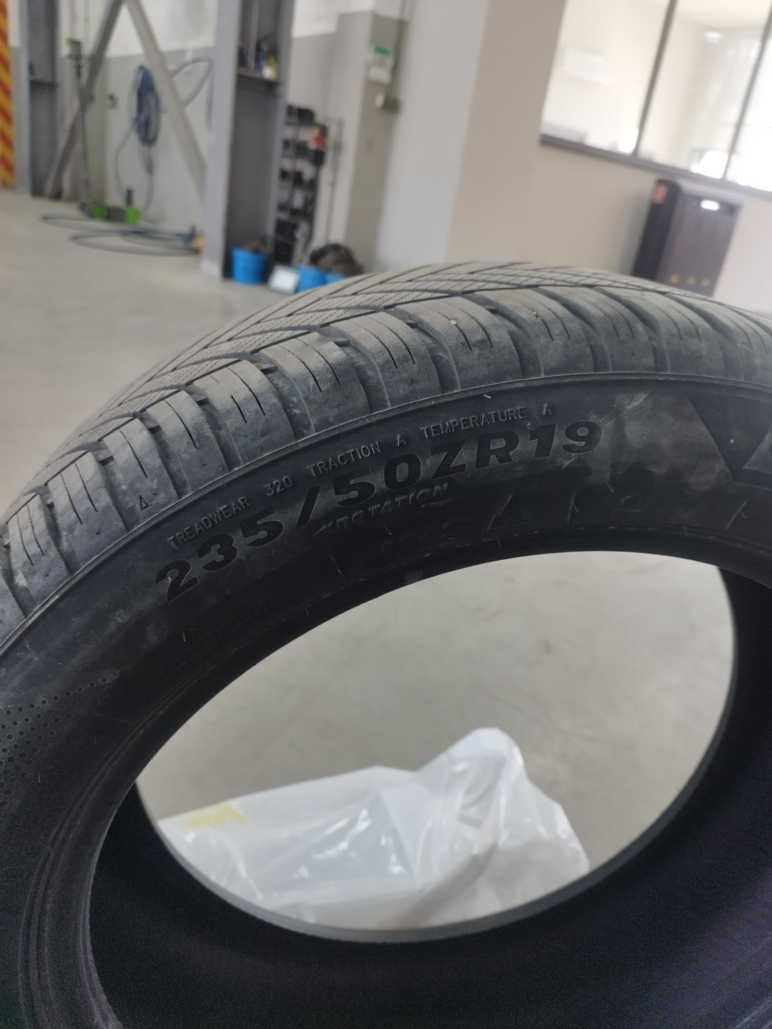Гуми от Опел Антара 235/50/19