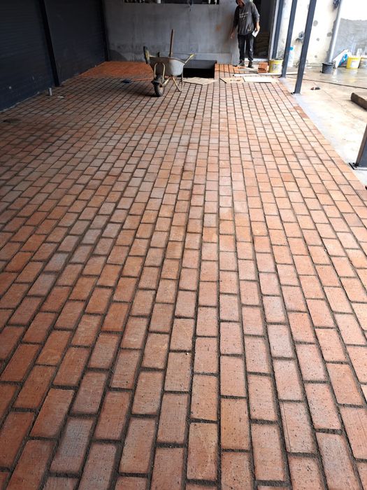 Caramida mica pentru placari pavaje decoratiuni crame si sobe teracota