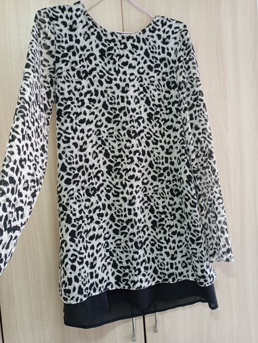 Продам платье 1000