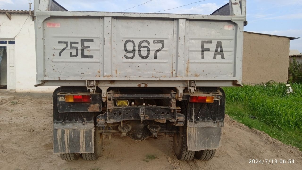 Zil 130. Balonlari yangi . 8 ta gaz ballonli