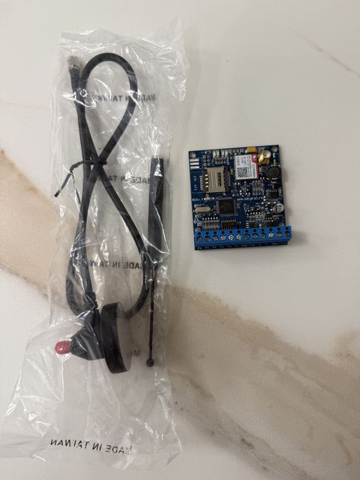 Comunicator GPRS Seka BUS pentru alarma DSC, Paradox, Bentel