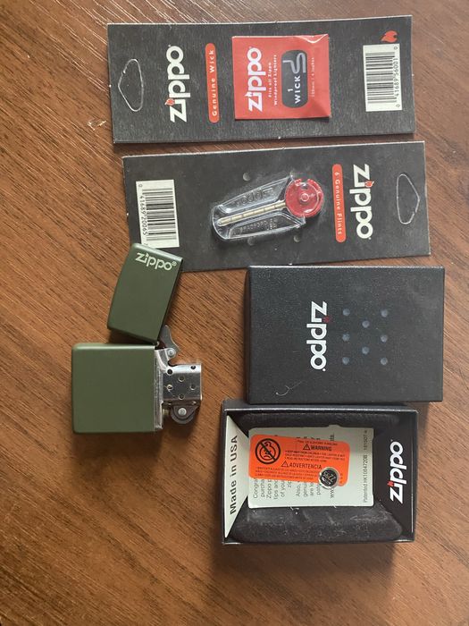 Оригинальная зажигалка zippo + расходники